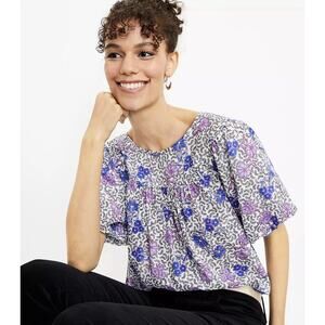 LOFT Purple Floral Print Shirred Yoke Top Puff Sleeve Lightweight Size Small EUC